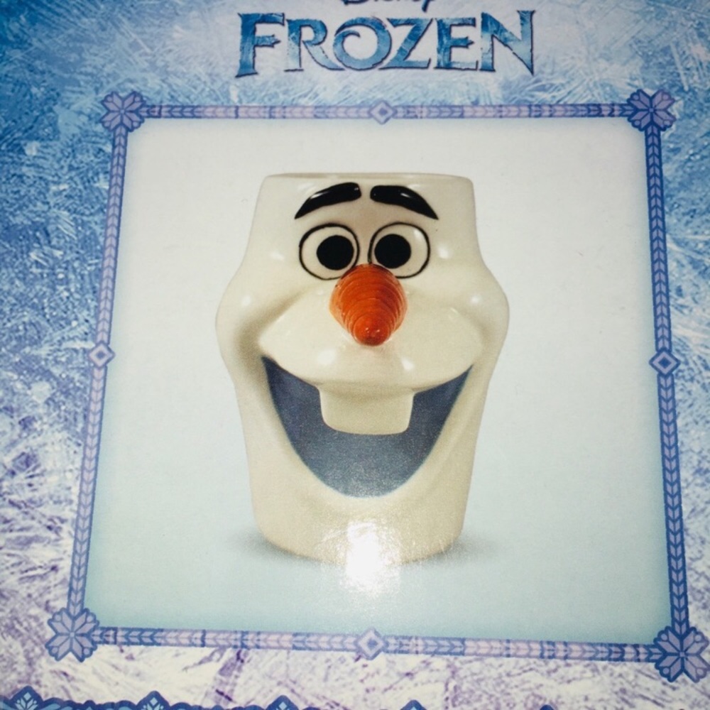 ‼️CLOSING SALE EVERYTHING MUST GO ‼️ NIT Olaf Frozen Coffee Cup